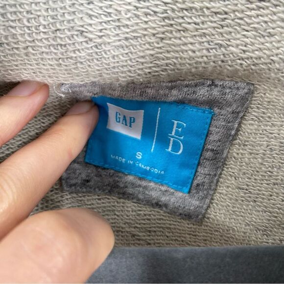 GAP Gray Zip-Up Men's Sweatshirt size S - Picture 2 of 3